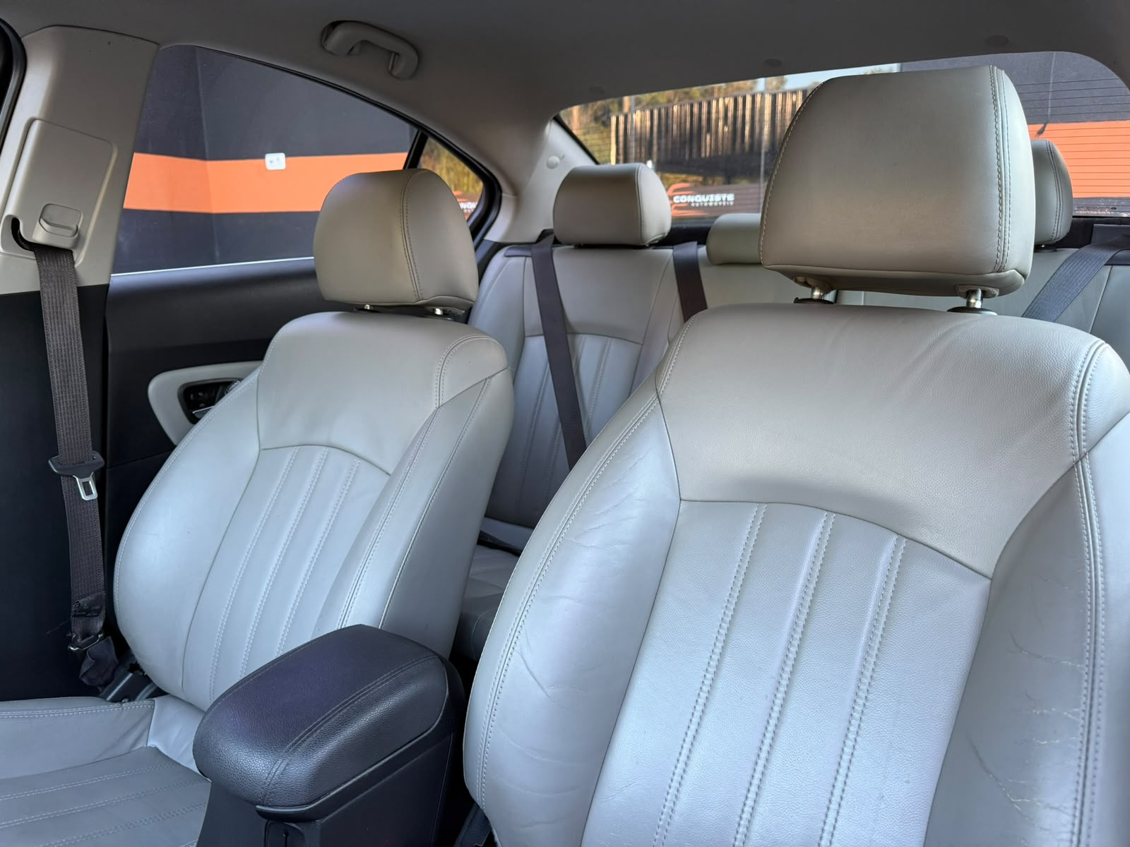 Bancos de couro do Chevrolet Cruze